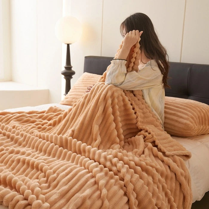 CloudHug Bubble Plush Blanket in Khaki (camel)