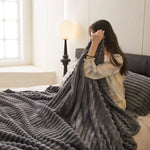 CloudHug Bubble Plush Blanket