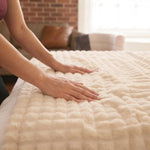CloudHug Bubble Plush Blanket